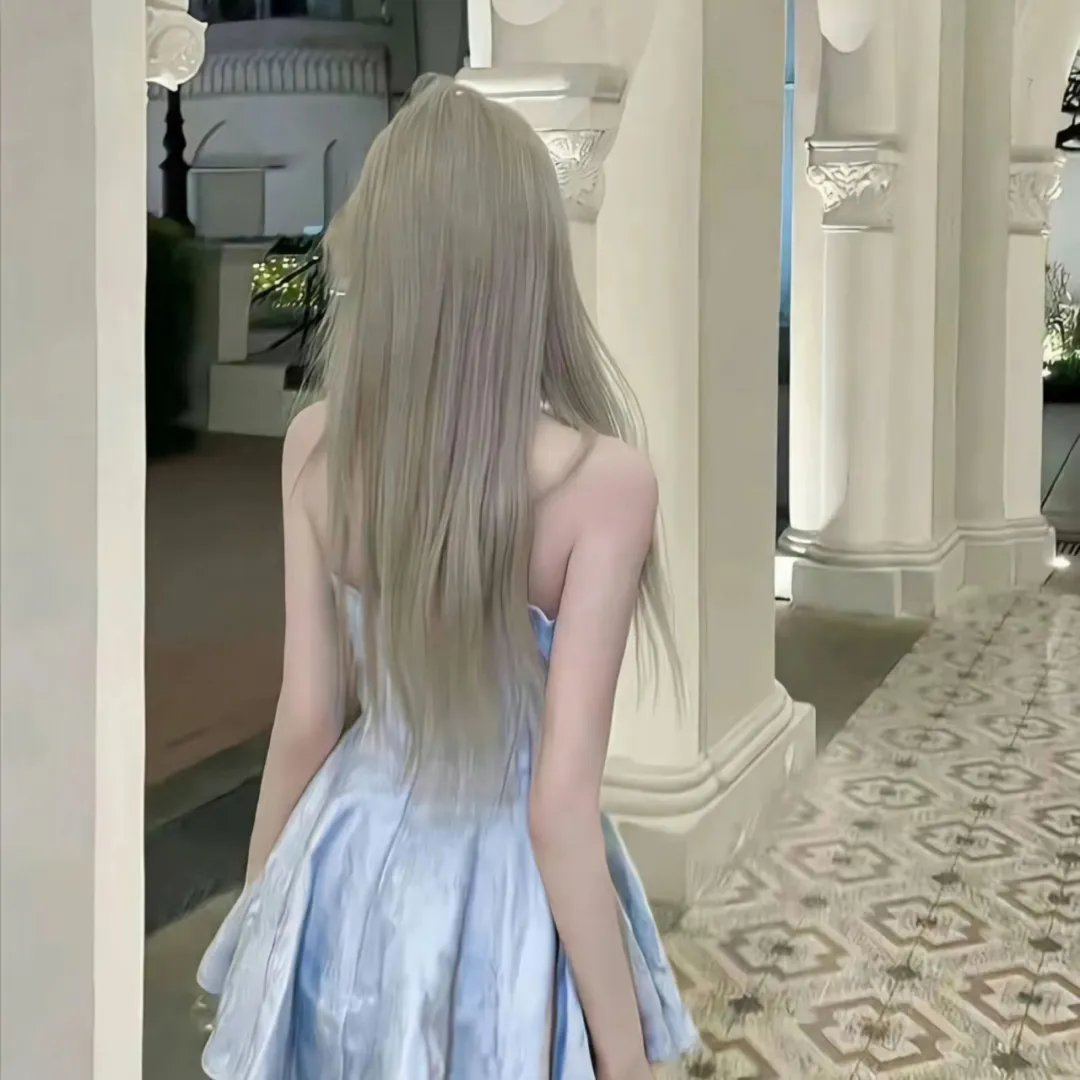 垃圾箱里的婴儿